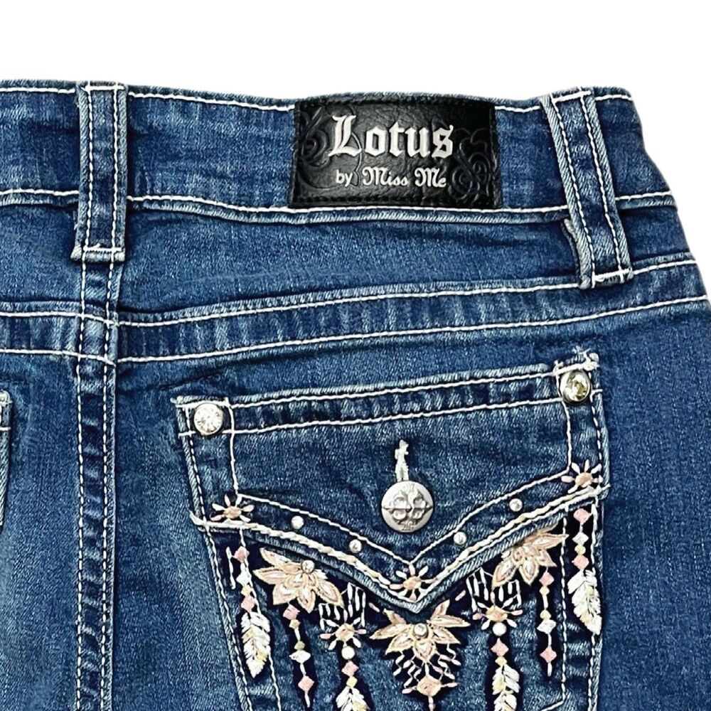 Miss Me Lotus Women’s Medium Wash Mid Rise Straight Slim Jeans Sz 29/8